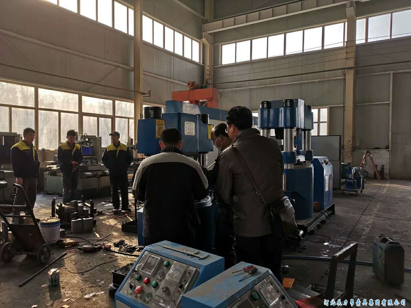 壓套機老客戶蒞臨公司參觀指導(dǎo)